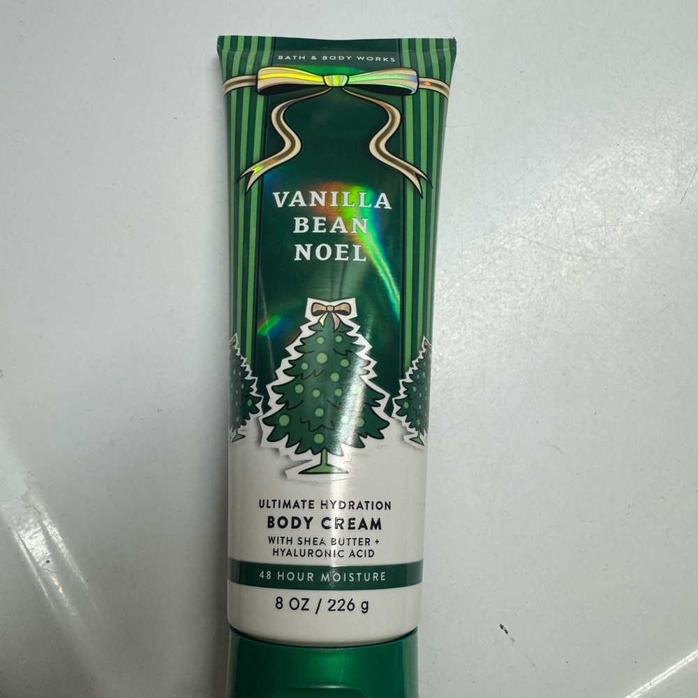 Bath & Body Works Vanilla Bean Noel Body Cream - Festive Green